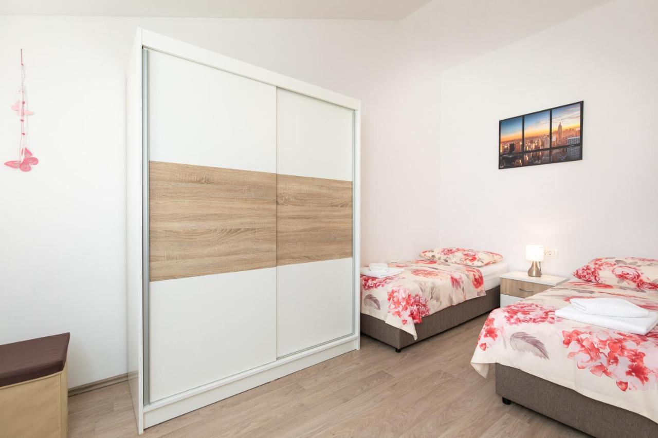 Apartments Otia Seaview Porat  Exterior foto